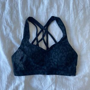 Lululemon Free to Be Serene Sports Bra